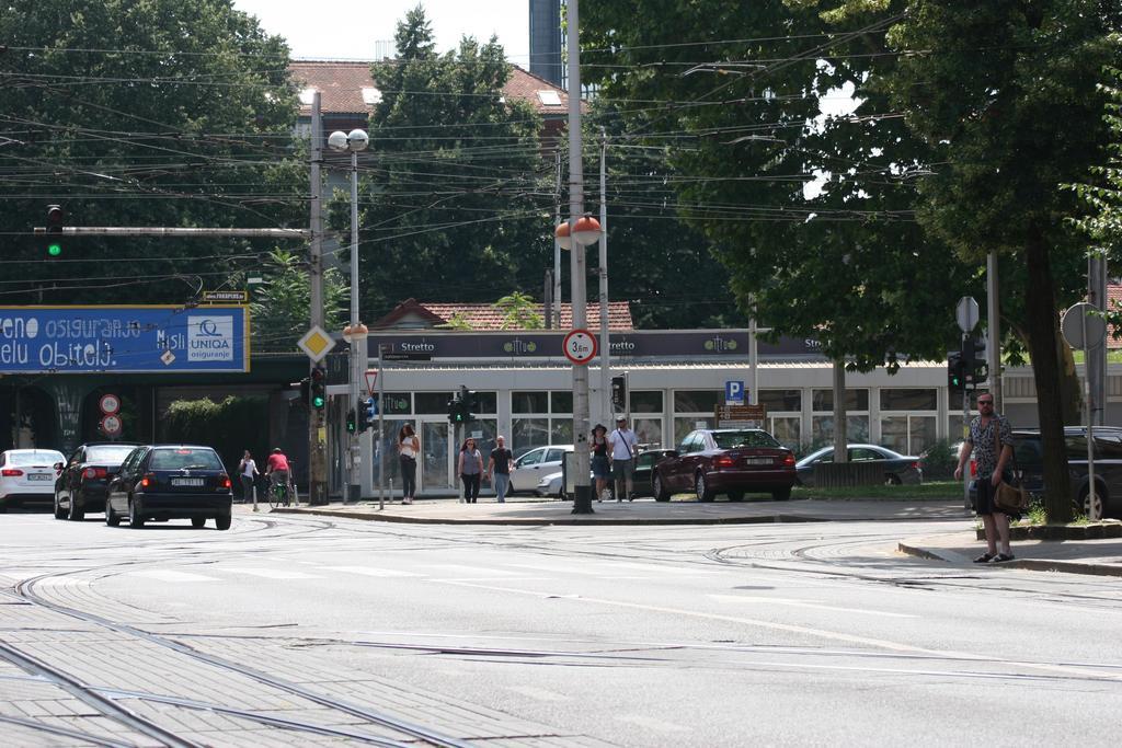 Vla Vla Apartments With Parking ザグレブ エクステリア 写真