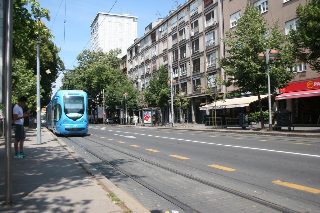 Vla Vla Apartments With Parking ザグレブ エクステリア 写真